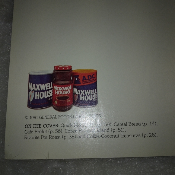 BOOK Coffee Makes It Delicious, the coffee cookbook from Maxwell House C… - Picture 2 of 10